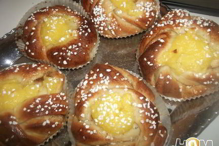 Дрожжевые пшеничные булочки