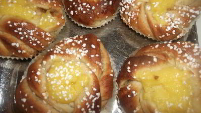 дрожжевые пшеничные булочки