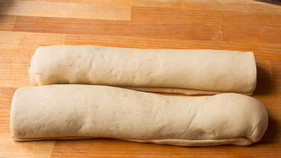 коричные булочки в форме для кексов