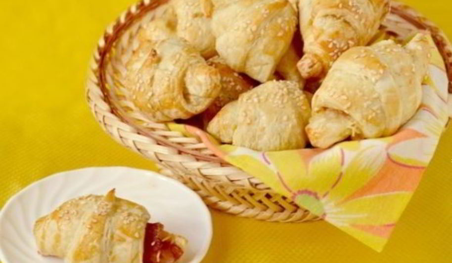 Рецепт круассанов с сыром и ветчиной