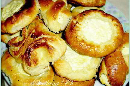 Плюшки-ватрушки с творогом