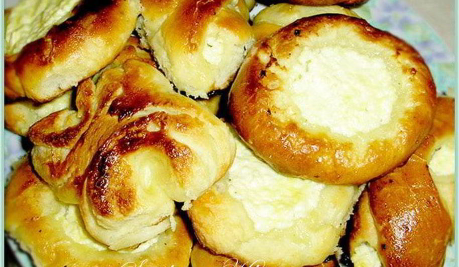 Рецепт плюшек-ватрушек с творогом