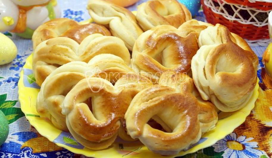 Рецепт сдобных булочек из дрожжевого теста