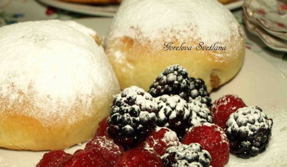 Рецепт сдобных булочек с изюмом