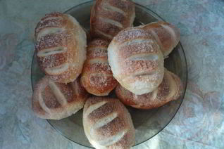 Сладкие ванильные сахарные булочки