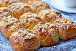 Слоеные булочки