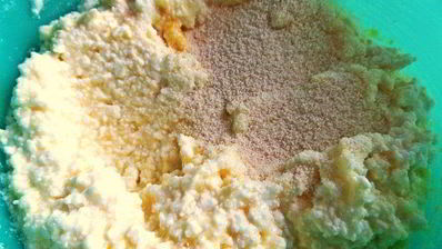 заливная ватрушка с бананами