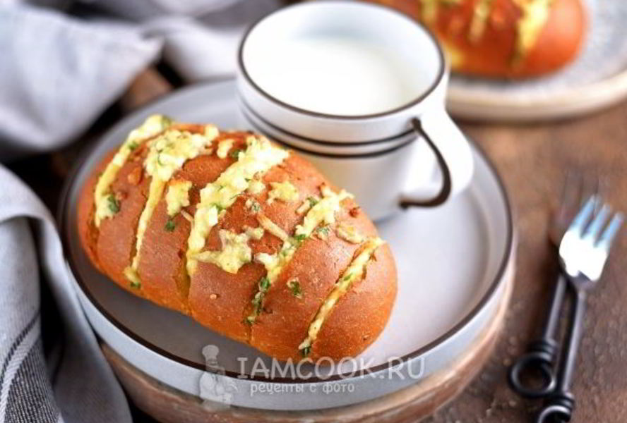 Запеченные булочки с сыром и зеленью