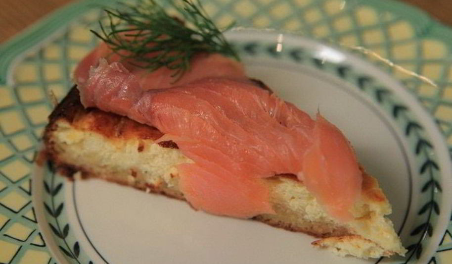 Рецепт чизкейка с семгой и грюйером