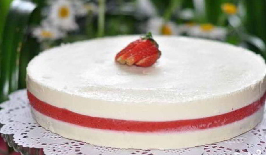 Рецепт клубничного чизкейка без выпечки