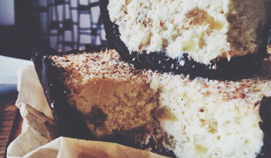 Рецепт кокосового чизкейка с кусочками ананаса