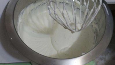 мясной чизкейк с соусом из брусники