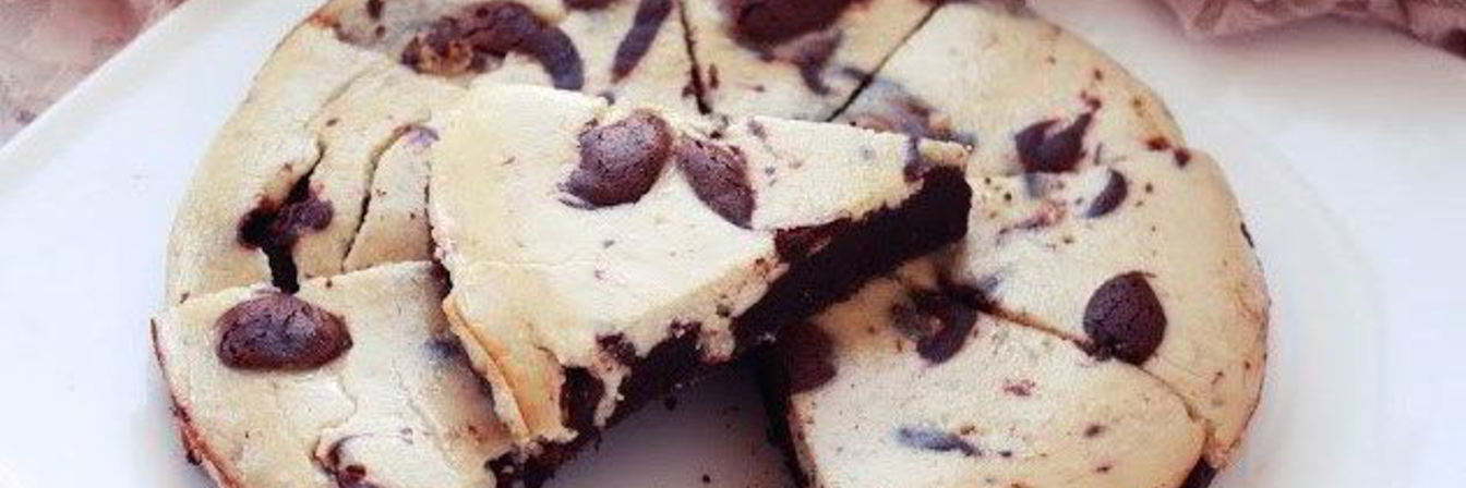 Шоколадно-банановый брауни-чизкейк