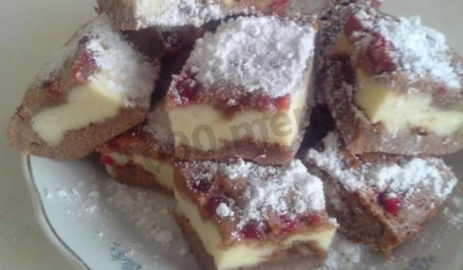 Рецепт шоколадна-творожного брауни-чизкейк с ягодами