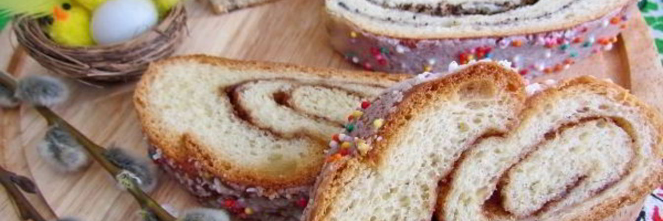 Дрожжевые рулеты с маком и корицей