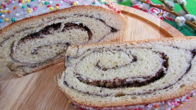 дрожжевые рулеты с маком и корицей