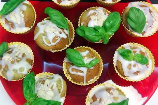 Базиликовые весенние кексики