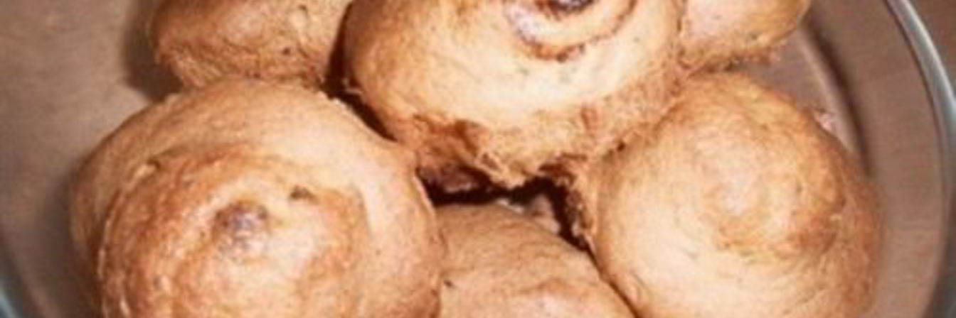 Безглютеновые кукурузные кексы с орехами и изюмом