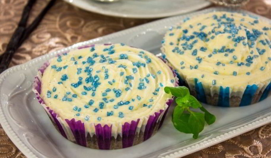 Рецепт черемуховых кексов со сливочным кремом