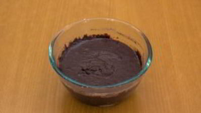 черемуховые кексы со сливочным кремом