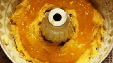 кекс с бразильским орехом, вареньем и шоколадом