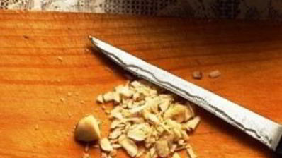 кекс с бразильским орехом, вареньем и шоколадом