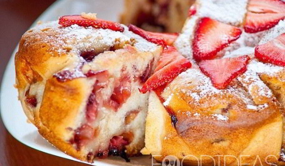 Рецепт кекса с клубникой в мультиварке