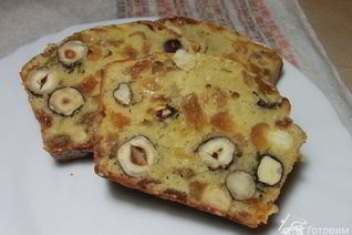 Кекс с орехами и сухофруктами