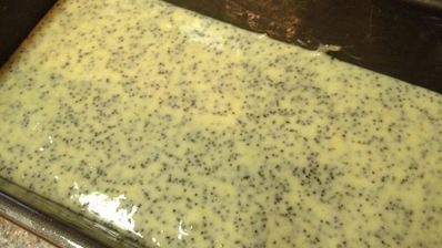 кекс сметанный с маком