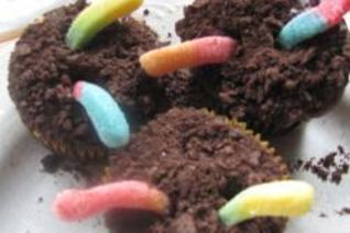 Кексы с червяками