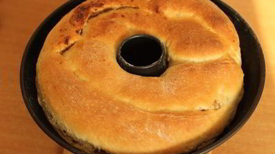 сдобный кекс с изюмом и миндалем