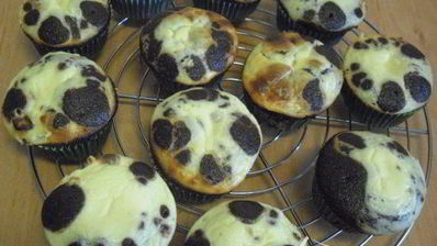 шоколадные капкейки начиненные сливочным сыром