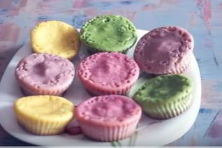 Цветные кексы