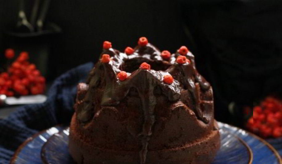 Рецепт влажного шоколадного кекса с джемом