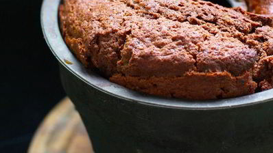 влажный шоколадный кекс с джемом