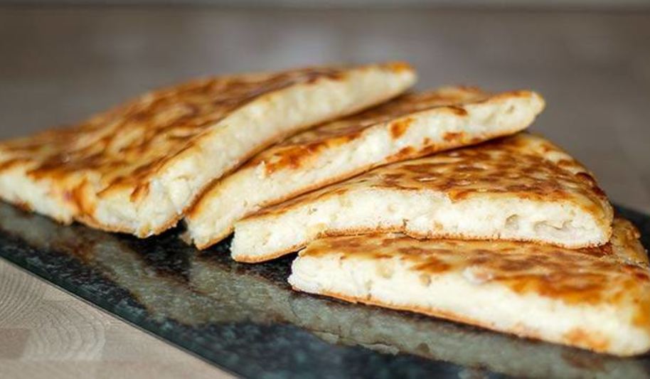 Рецепт быстрых хачапури на кефире с брынзой