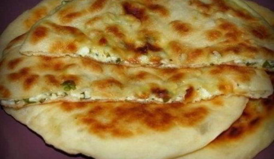 Рецепт быстрых хачапури с творогом и сыром