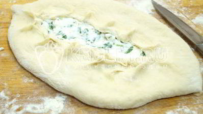 хачапури с брынзой и яйцом