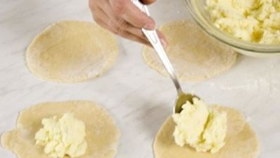 хачапури с картофельно-сырной начинкой