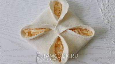 хачапури с сыром из слоеного теста