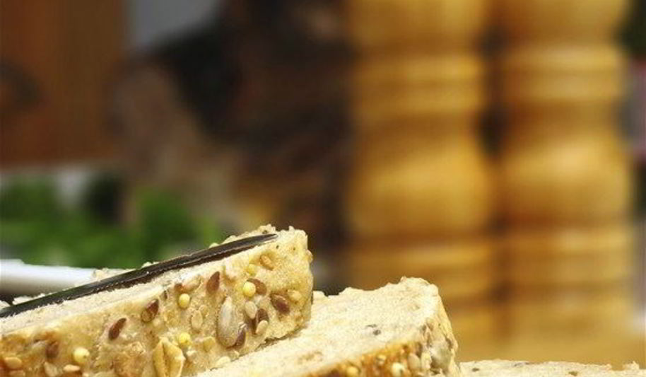 Рецепт хлеба с курагой и овсяными хлопьями