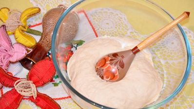 хлеб с паприкой и маком