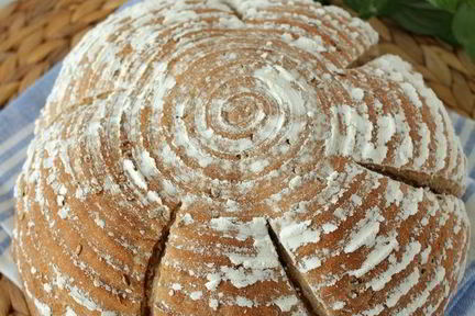 Хлеб с цельнозерновой мукой и семенами льна