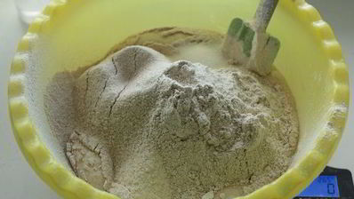 хлеб с цельнозерновой мукой и семенами льна