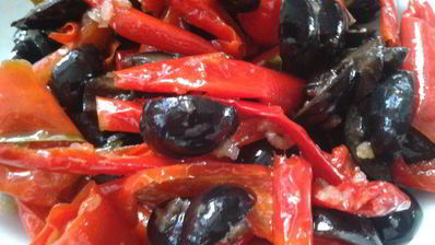 хлеб с вялеными перцами