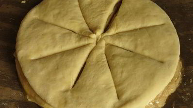 хлеб-венок три теста