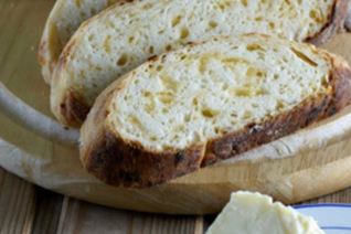 Луковый хлеб с сыром