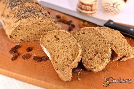 Пшенично-ржаной батон с изюмом
