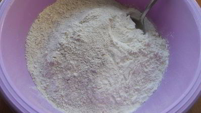 пшенично-ржаной батон с изюмом