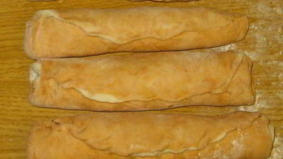 рулетный узорный хлеб